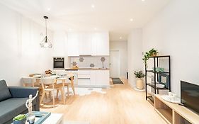 Edsam Madrid Apartments White